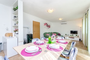 Dining - Apartment Snjezana (Marina)