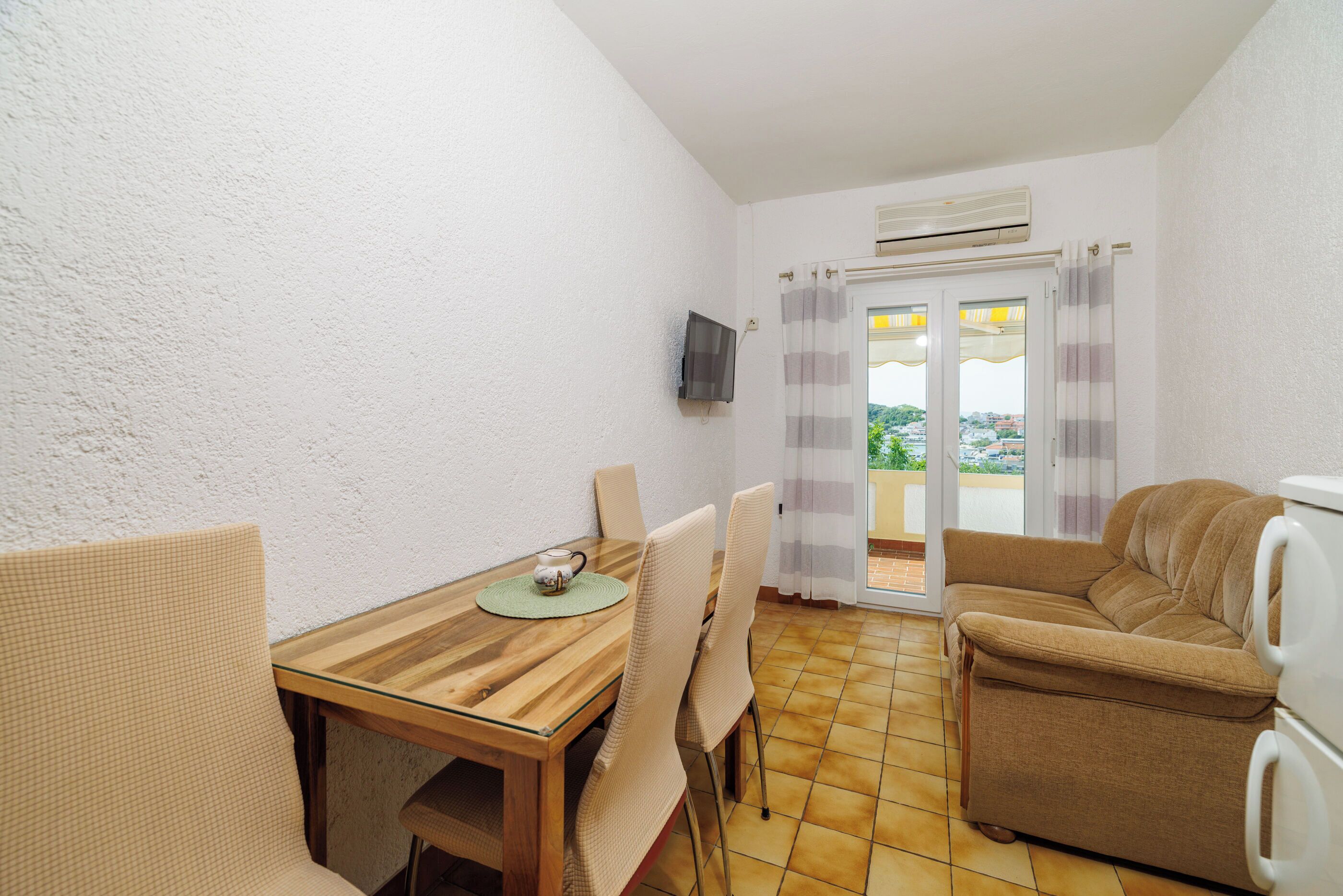 Apartment (A2) | Living room