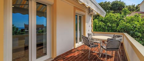 Apartment (A2) | Terrace/patio