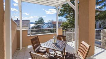 Apartment (A1) | Terrace/patio