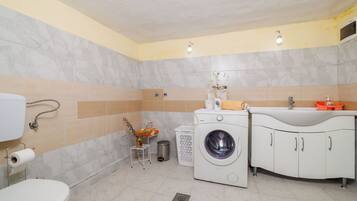 House | Bathroom | Bathtub