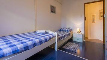 1 chambre, fer et planche Ă repasser, Wi-Fi gratuit