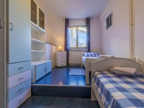 1 bedroom, iron/ironing board, free WiFi - Apartment Piano (Crikvenica)
