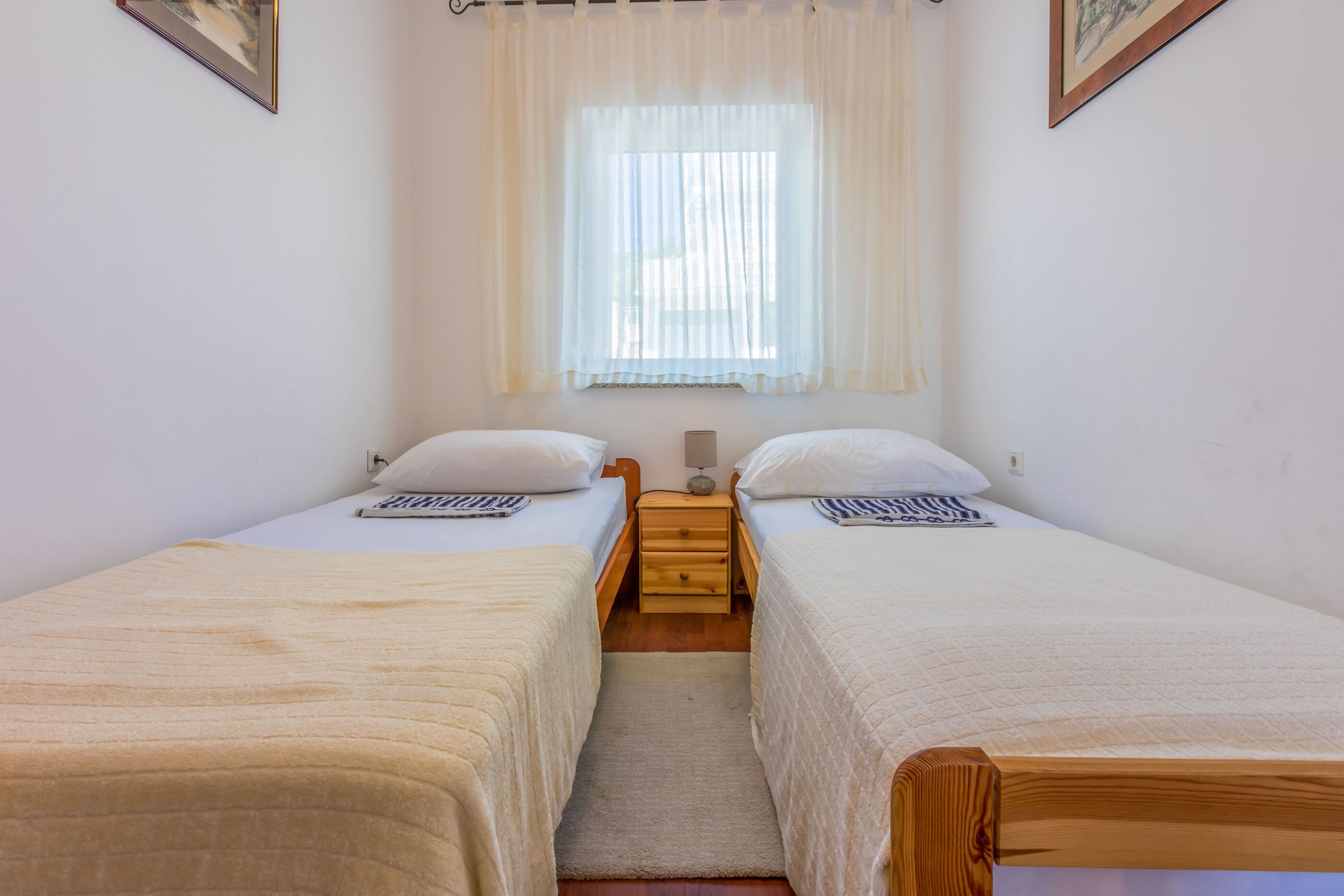 2 bedrooms, in-room safe, free WiFi