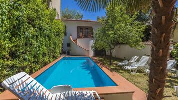 Piscine extérieure, piscine chauffée