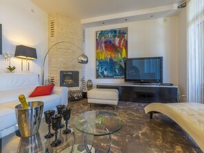 Living room | DVD player - Apartment Sunny (Crikvenica)