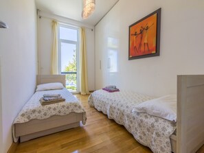 1 bedroom, in-room safe, iron/ironing board, free cribs/infant beds