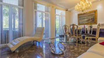 Apartment (A1) | Living room | DVD player