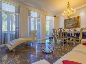 アパートメント (A1) | リビングルーム | DVD プレーヤー