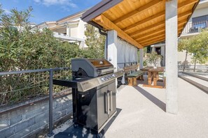 Grill-/Picknickplatz