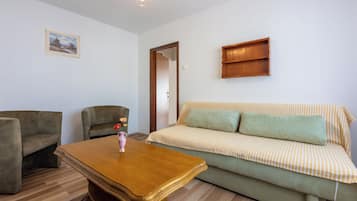 Apartment (A1) | Living room | TV