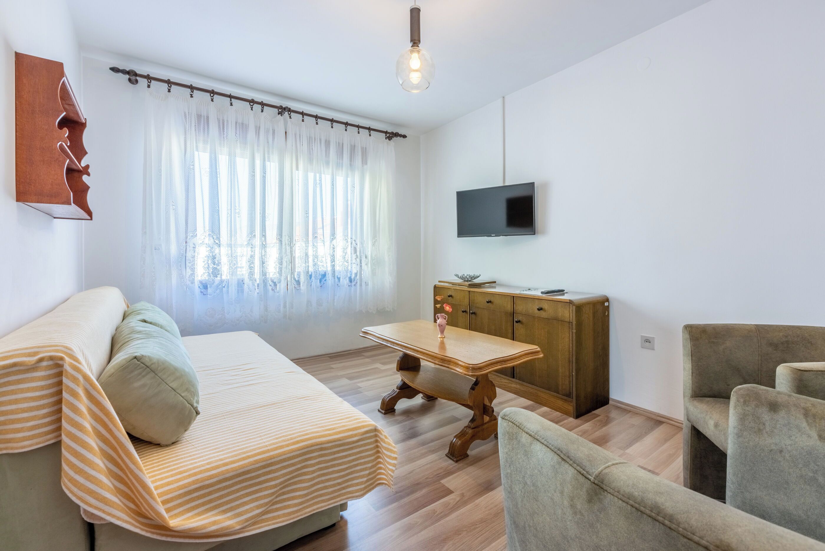 Apartment (A1) | Living room | TV