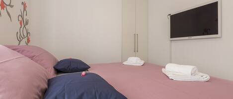 1 多间卧室、免费 WiFi、床单