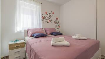 1 chambre, Wi-Fi gratuit, draps fournis