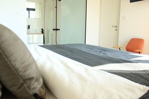 2 Schlafzimmer, Zimmersafe, Bügeleisen/Bügelbrett, kostenloses WLAN