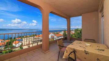 Studio (A1) | Blick auf das Wasser