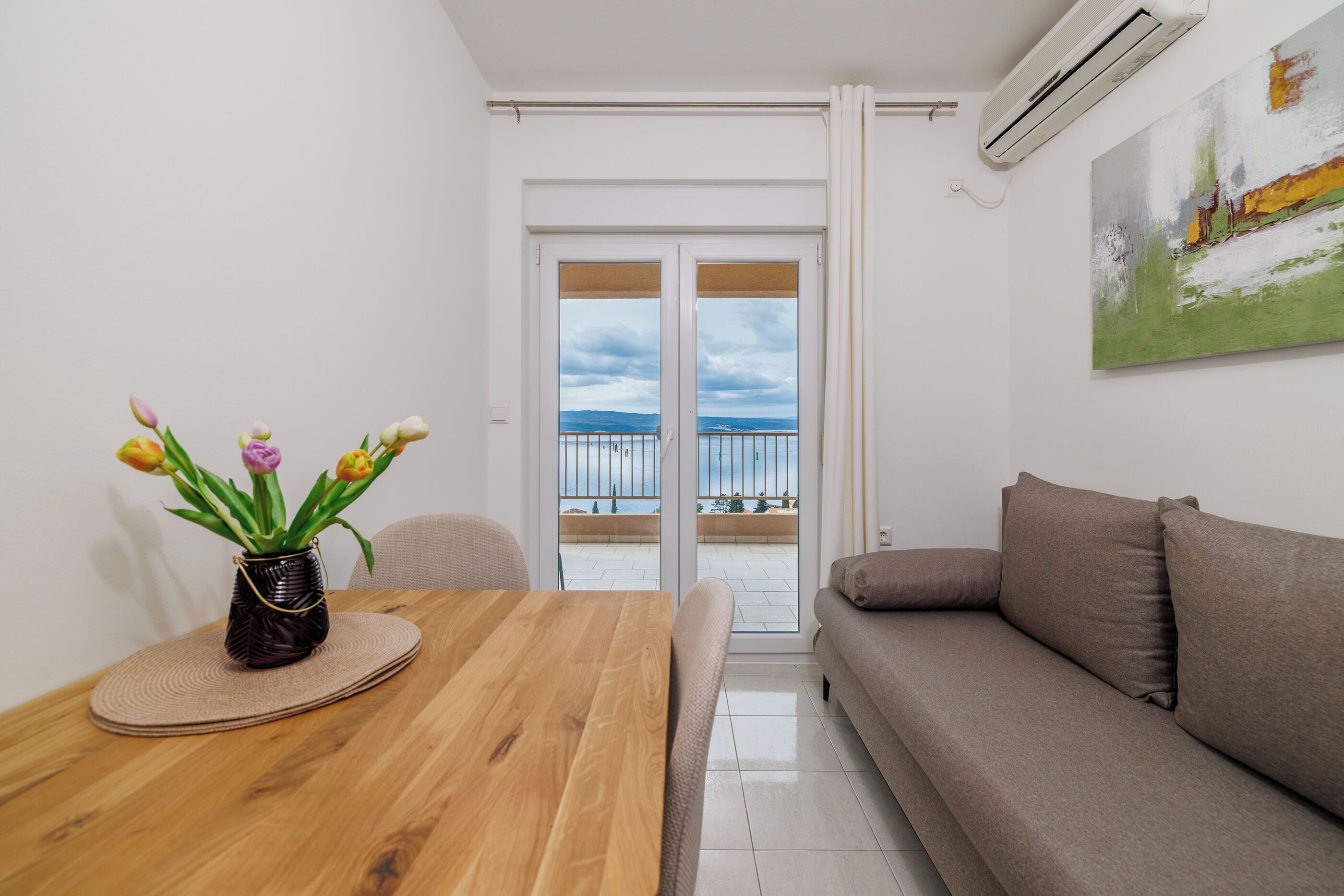 إستديو (A1) | تناول الطعام