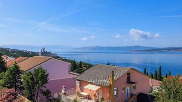 Apartment (A2) | Water view