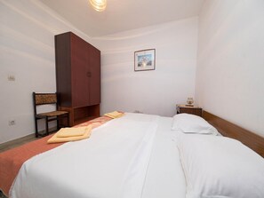 4 bedrooms, free WiFi - Apartments Biserka (Crikvenica)