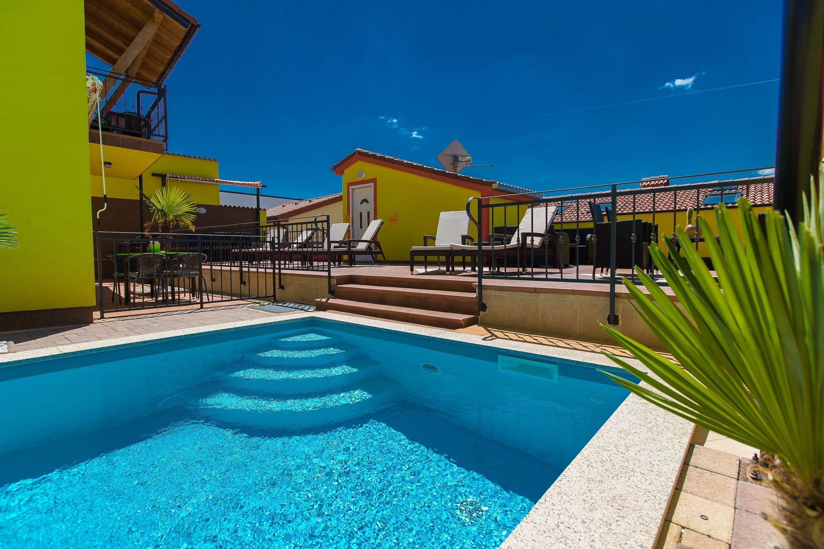 Piscine extérieure
