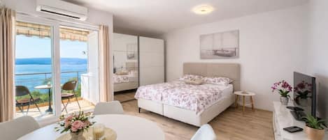 开间 (A1) | 客厅