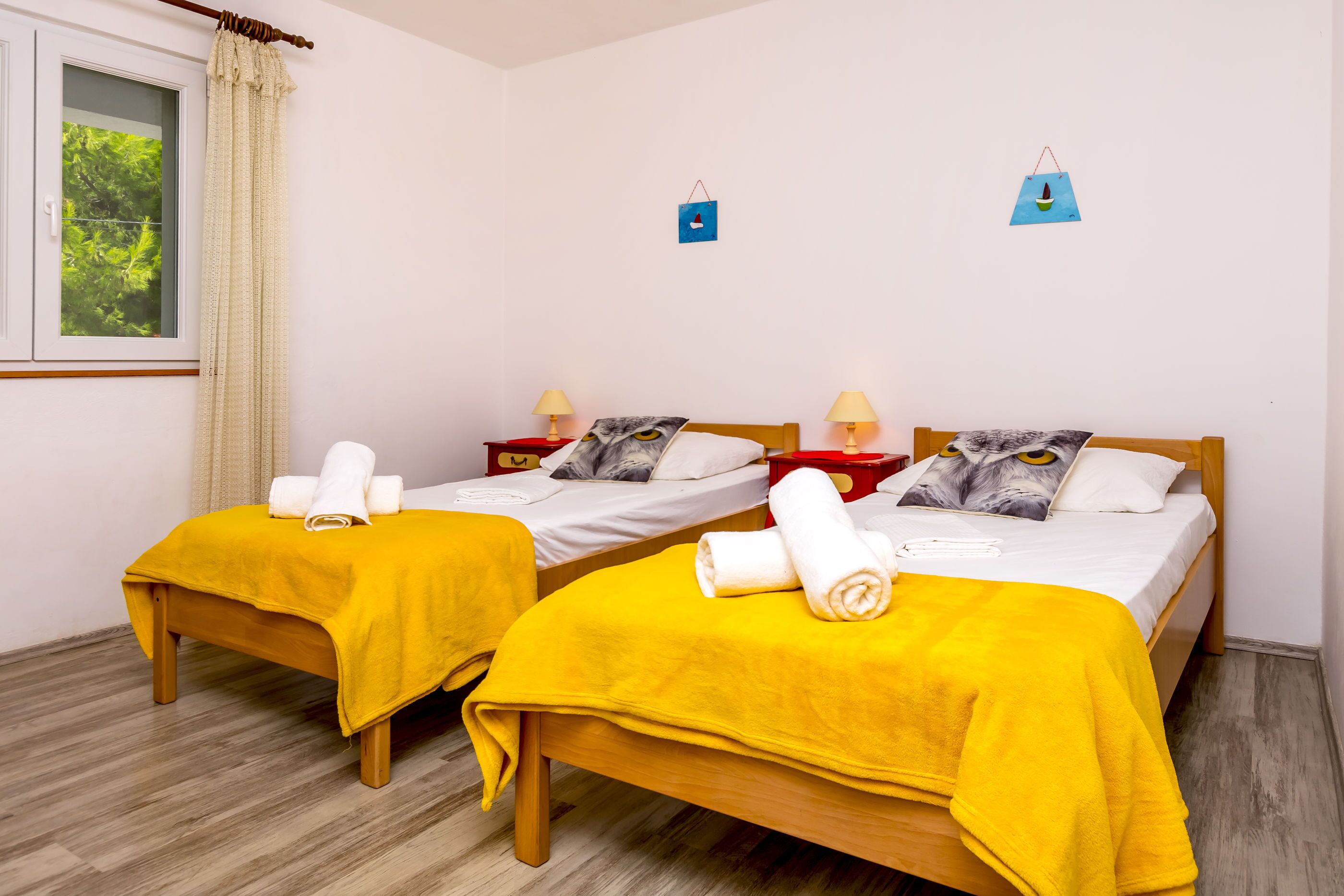 Bügeleisen/Bügelbrett, kostenloses WLAN