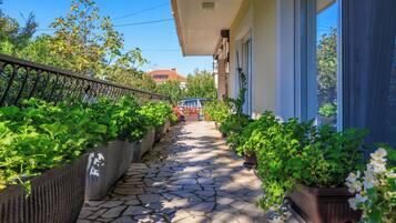 Apartment (A1) | Terrace/patio
