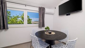 Apartment (A3) | Speisen