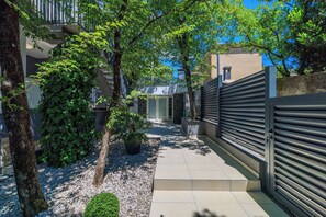 Courtyard - Apartments Plemmy (Jadranovo)