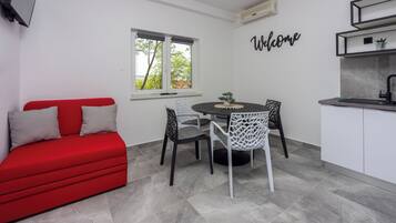 Apartment (A2) | Private kitchen | Fridge, stovetop, dishwasher, espresso maker