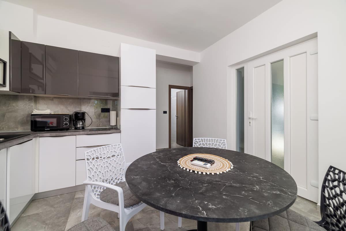 Departamento (A2) | Cocina privada | Cafetera de espresso, refrigerador y parrilla de estufa