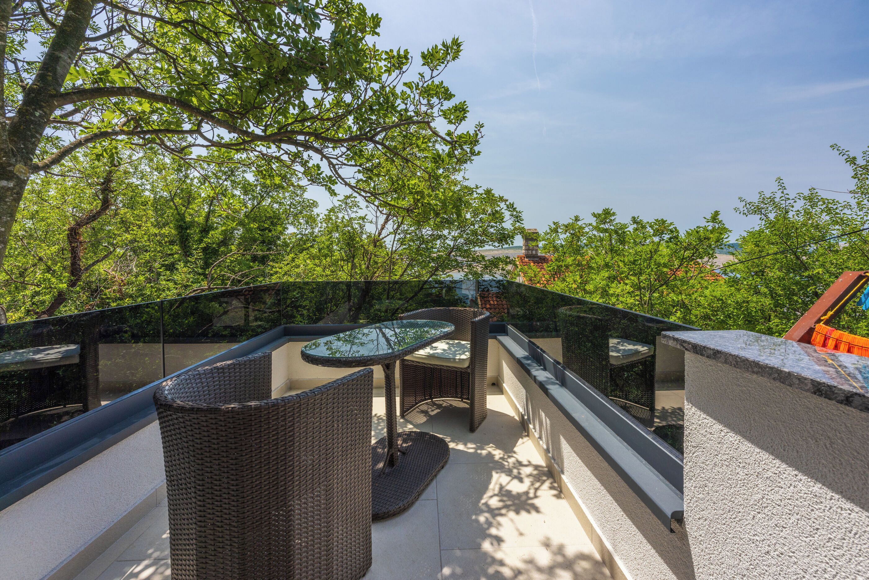 Apartment (A1) | Balkon