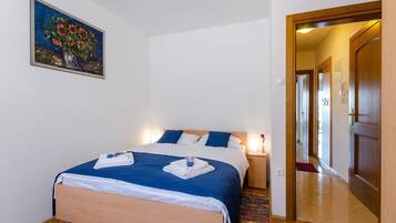 1 غرفة نوم ومكواة/لوح كي وواي فاي مجانًا