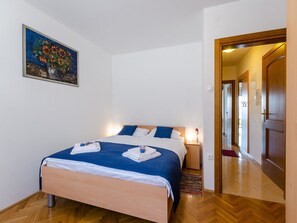 1 bedroom, iron/ironing board, free WiFi