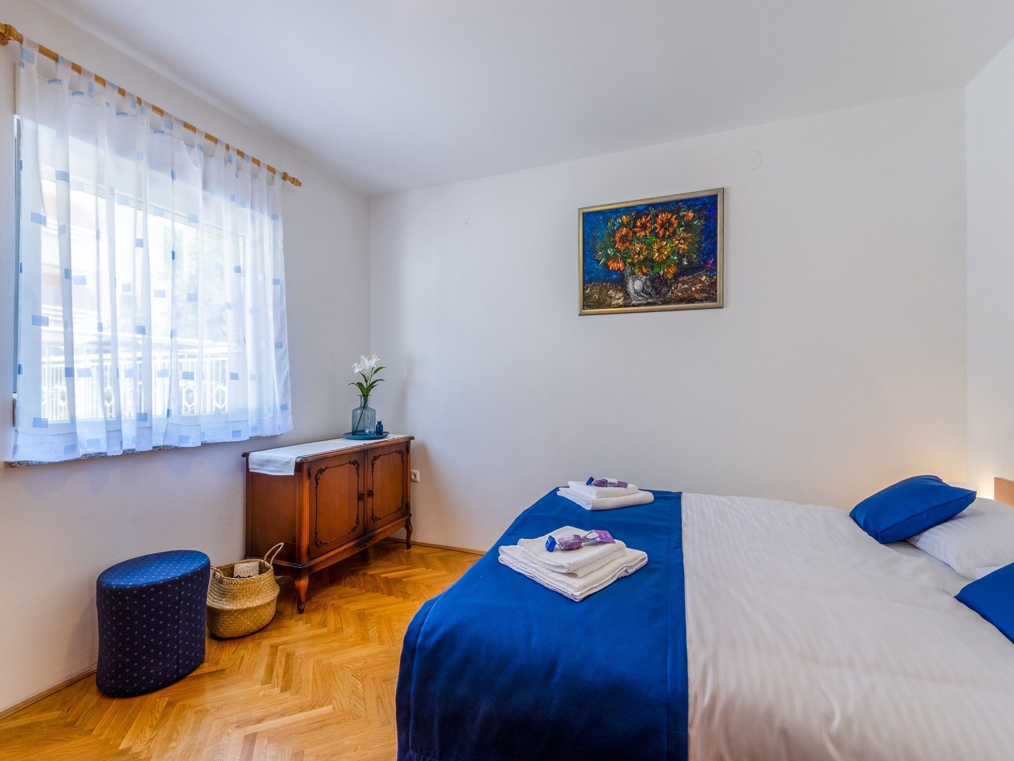 1 habitación, tabla de planchar con plancha y wifi gratis 