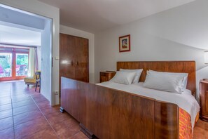 4 bedrooms, free WiFi