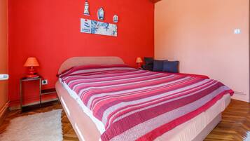 2 bedrooms, free WiFi, bed sheets