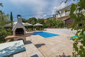 Piscina a l'aire lliure 