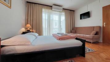 3 habitaciones, tabla de planchar con plancha y wifi gratis