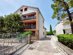 Building design - Apartments Marija (Crikvenica)