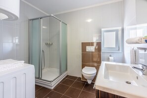 Apartment (A1) | Bathroom