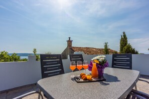 Apartment (A1) | Terrace/patio