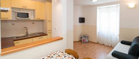 Apartment (A2) | Living room