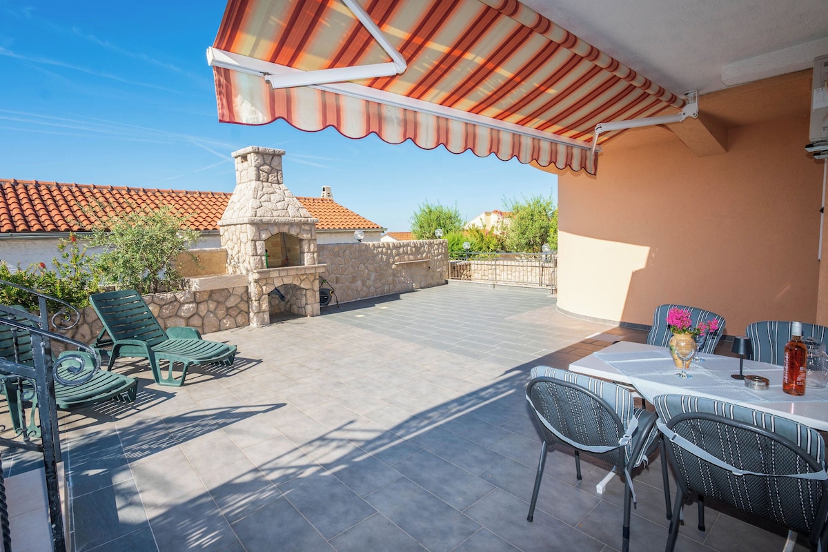 Apartemen (A2) | Teras/patio