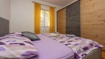 2 habitaciones, wifi gratis y ropa de cama
