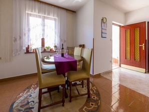Private kitchen | Fridge, microwave, stovetop, espresso maker - Apartments Lilin (Crikvenica)