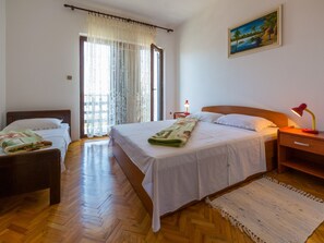 2 chambres, fer et planche Ă repasser, Wi-Fi gratuit, draps fournis