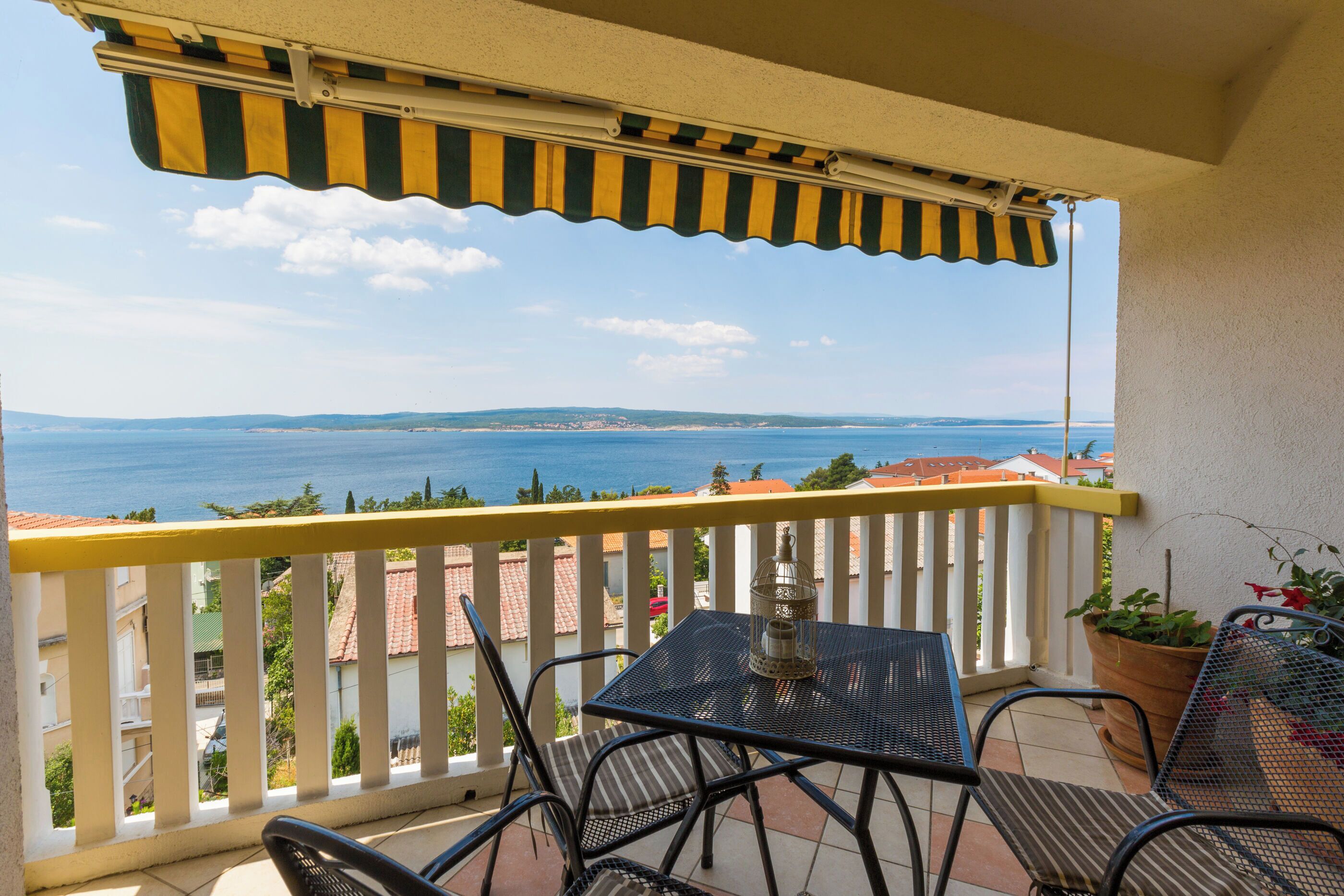 Apartment (A6) | Balkon