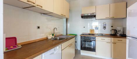 アパートメント (A1) | 専用キッチン | 冷蔵庫、電子レンジ、コンロ、食器洗い機