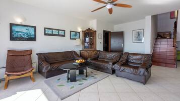 Apartment (A1) | Living room | TV